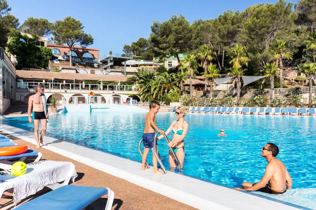 Camping  Holiday Green 5 étoiles★★★★★