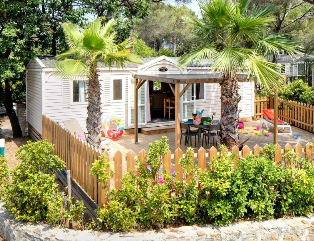 Camping  Holiday Green 5 étoiles★★★★★