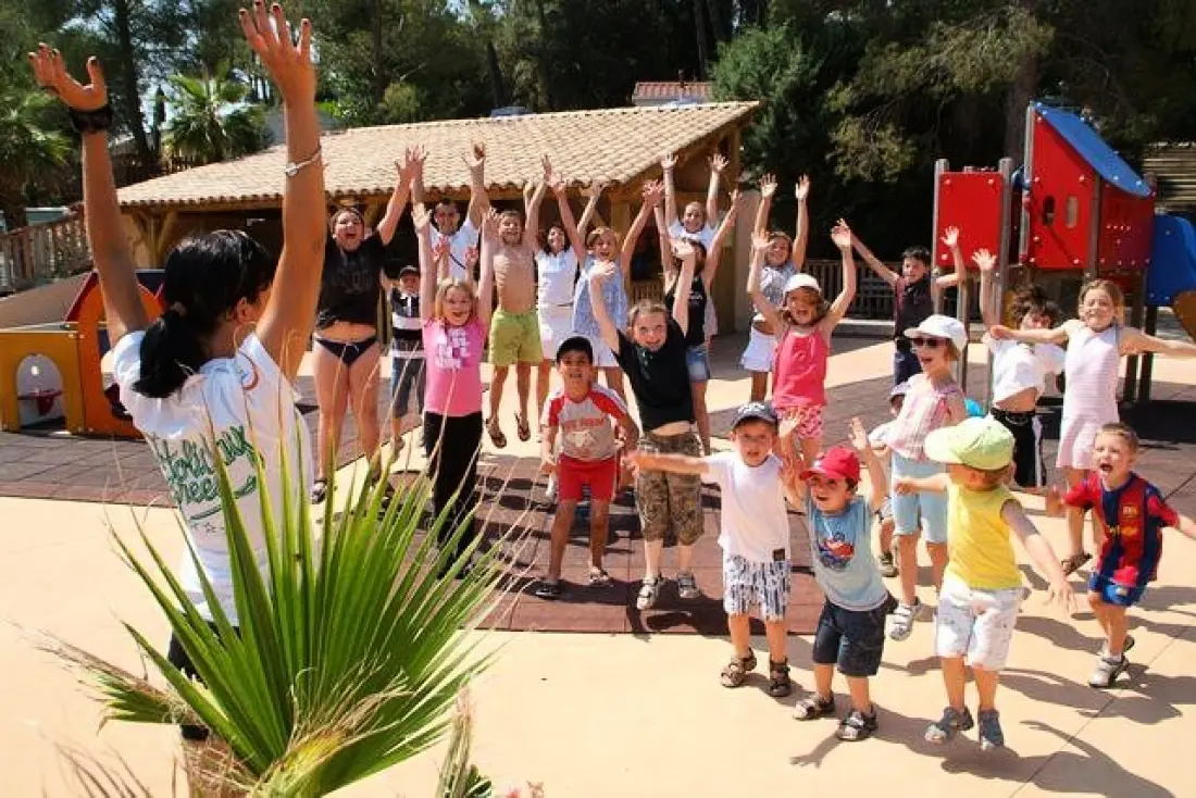 Camping  Holiday Green 5 étoiles★★★★★
