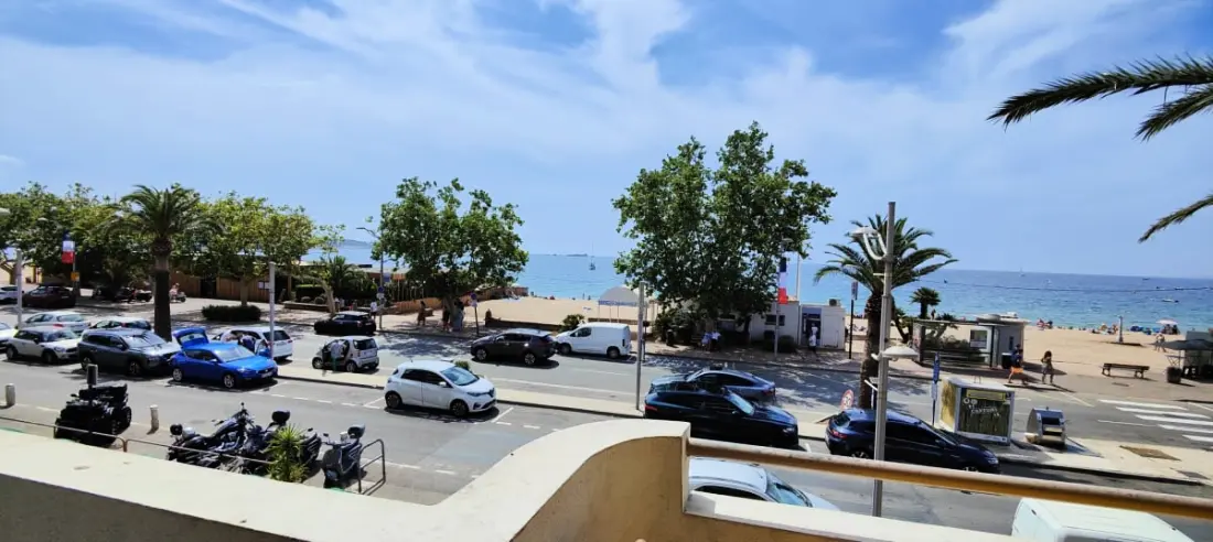 Charmant Studio En front De Mer à fréjus Plage