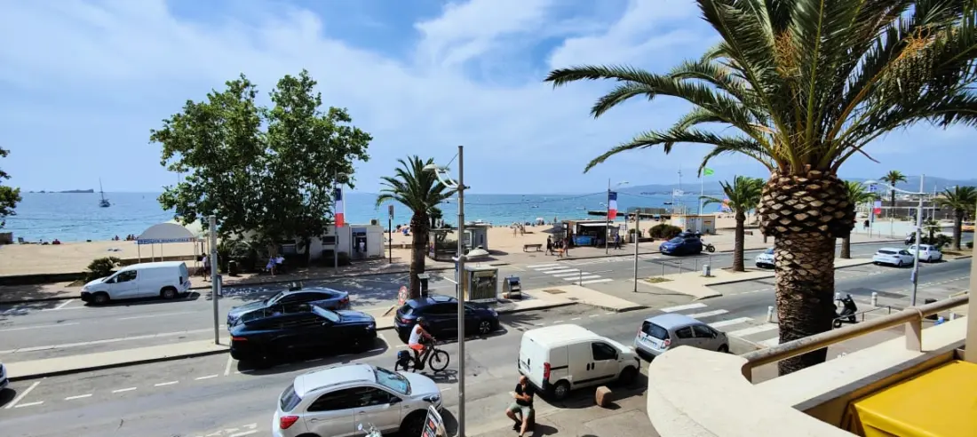 Charmant Studio En front De Mer à fréjus Plage