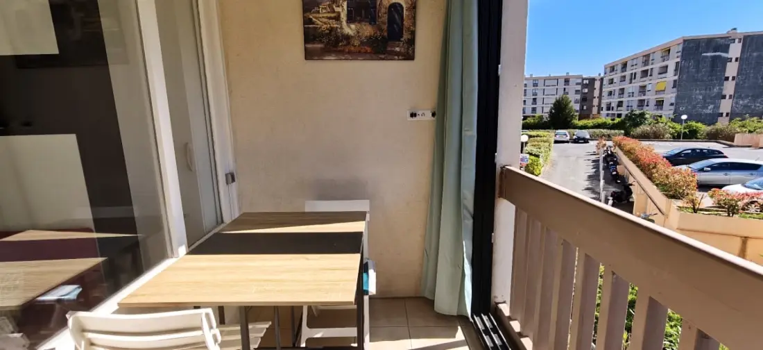 Lumineux Studio Avec Balcon, Piscine &amp; Parking