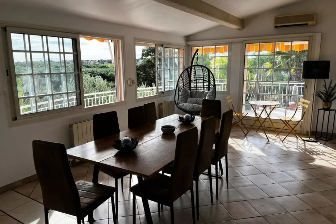 Maison Avec Piscine Et Vue Imprenable à Fréjus
