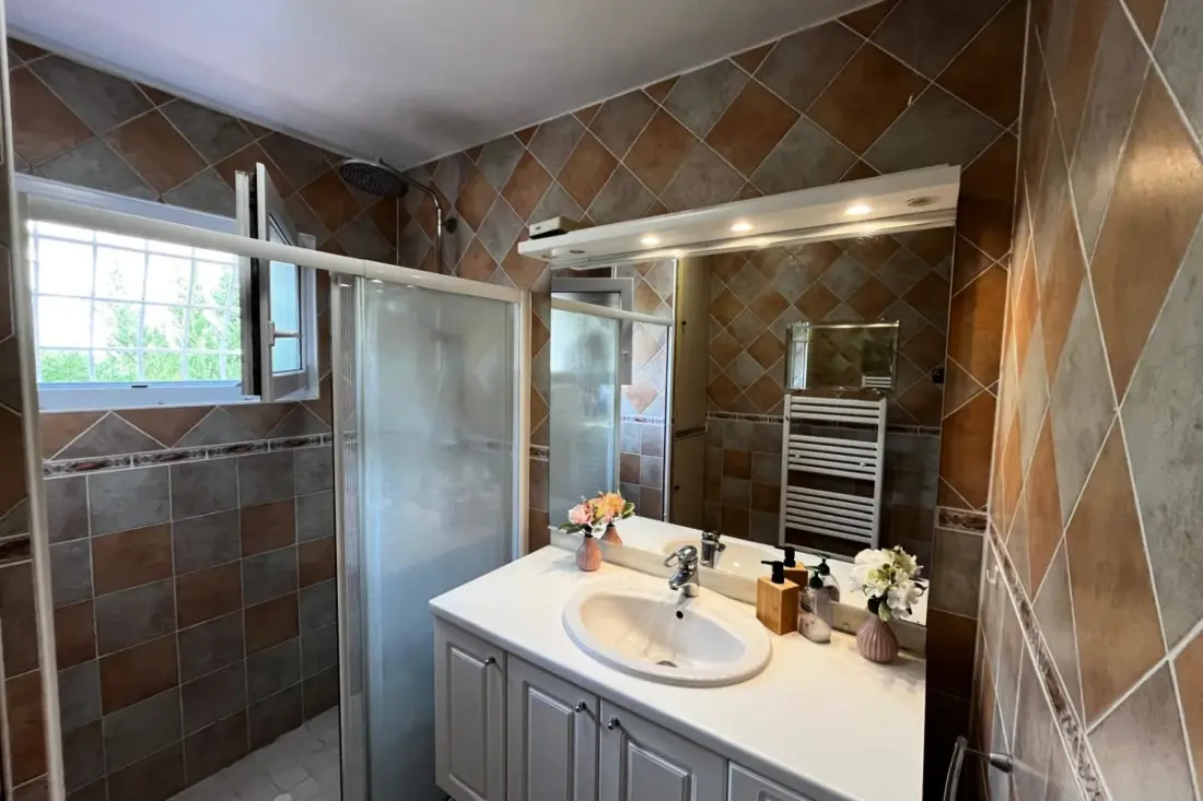 Maison Avec Piscine Et Vue Imprenable à Fréjus