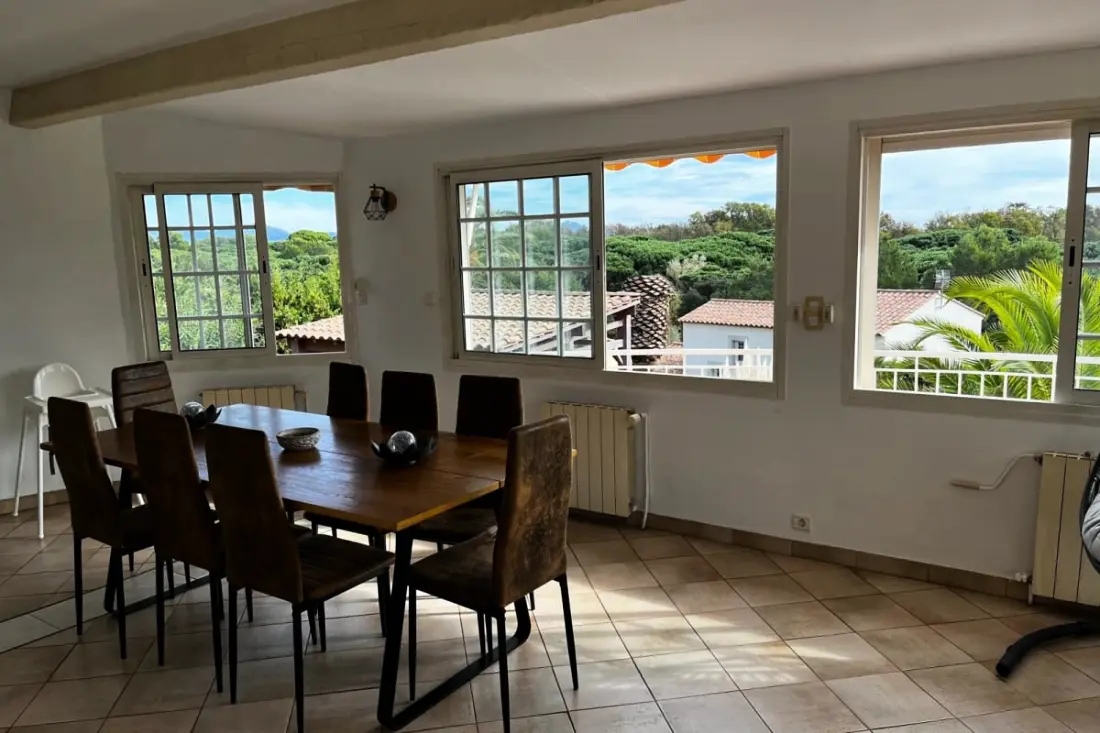 Maison Avec Piscine Et Vue Imprenable à Fréjus