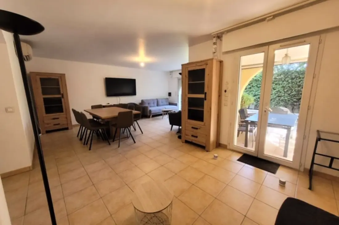 Maison Lumineuse à 300m De La Plage De Fréjus