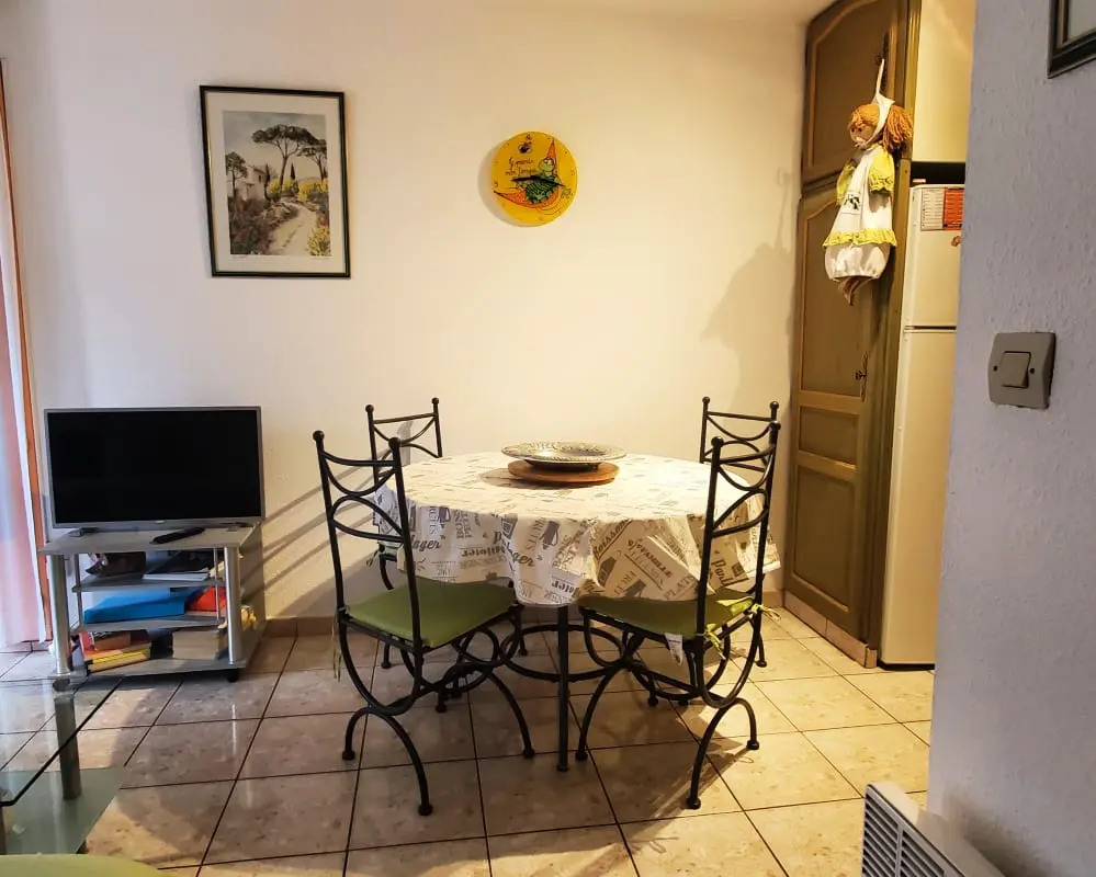 Appartement Plein Centre Avec Piscine