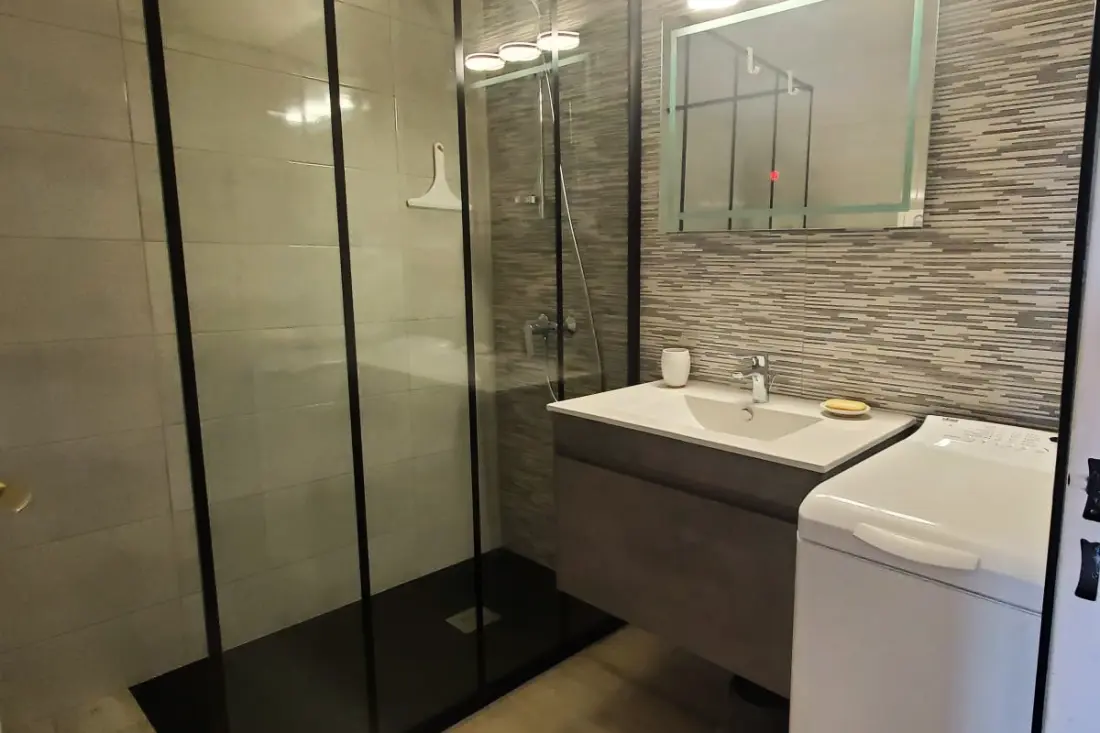 Lumineux Appartement Avec Vue Dégagée