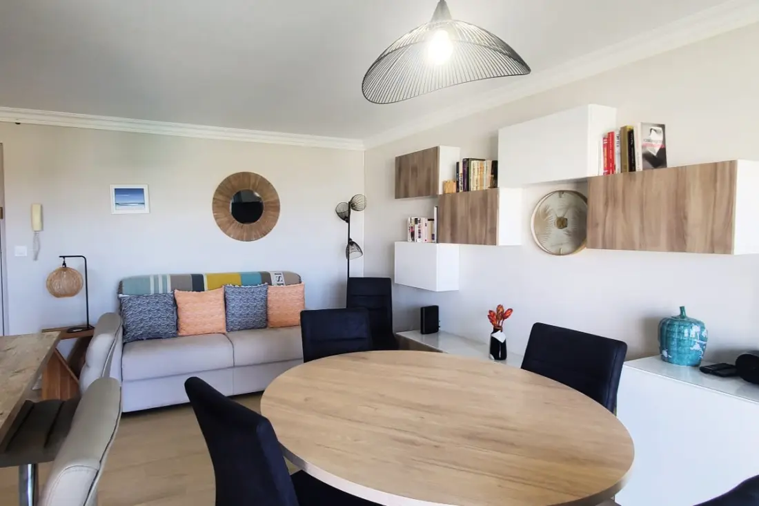Lumineux Appartement Avec Vue Dégagée