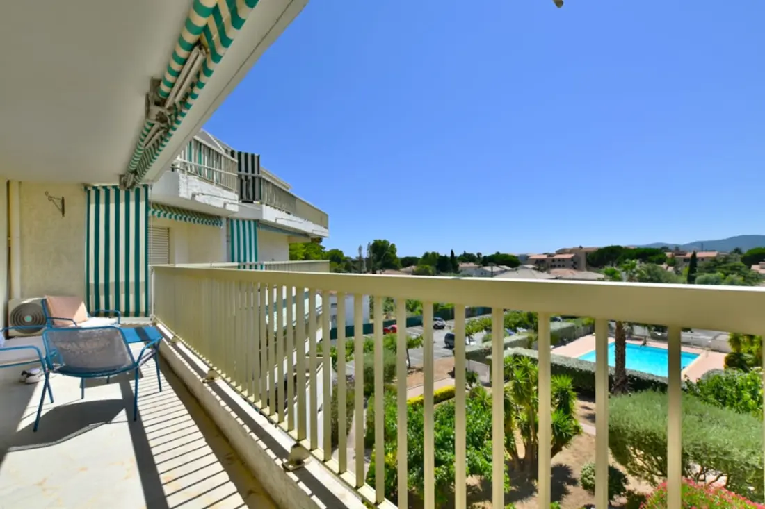 Lumineux Appartement Avec Vue Dégagée