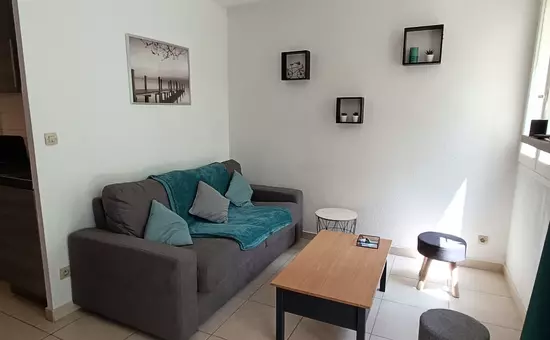 Beau Studio De 27m² Au Centre De Frejus !