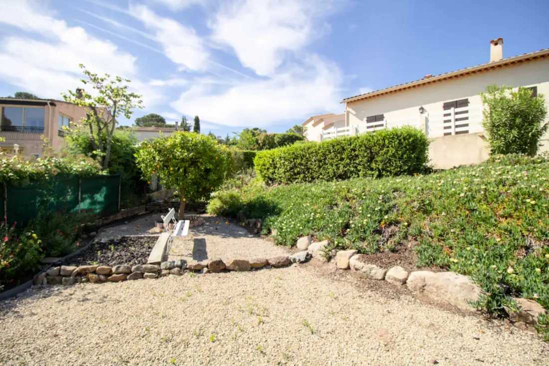 Grande Maison Spacieuse à Fréjus