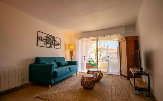 Joli Nid Calme Proche Fréjus Plage Et Port Fréjus