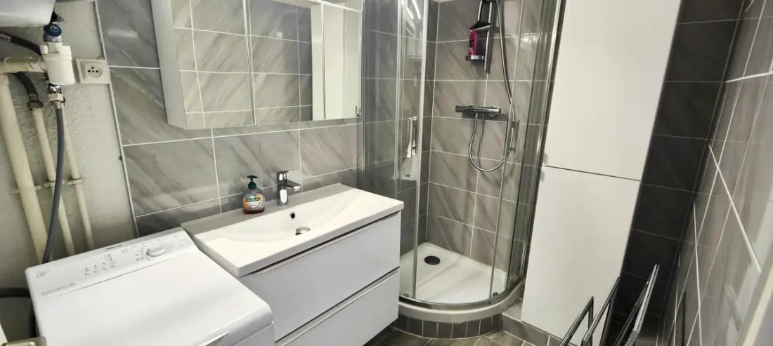 T2 Confortable Avec Piscine, Clim Et Garage