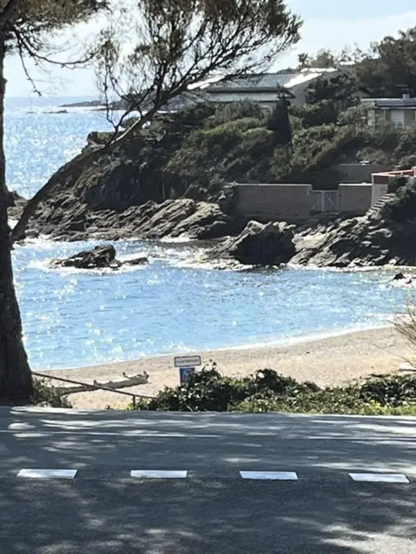Studio à Saint-aygulf Avec Accès Direct à La Plage