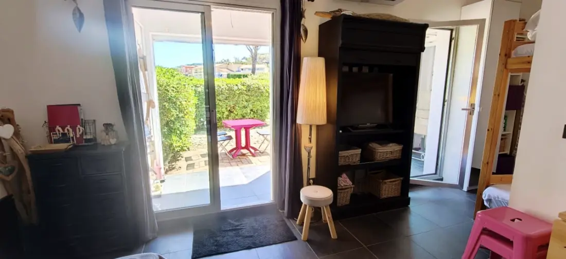Studio à Saint-aygulf Avec Accès Direct à La Plage