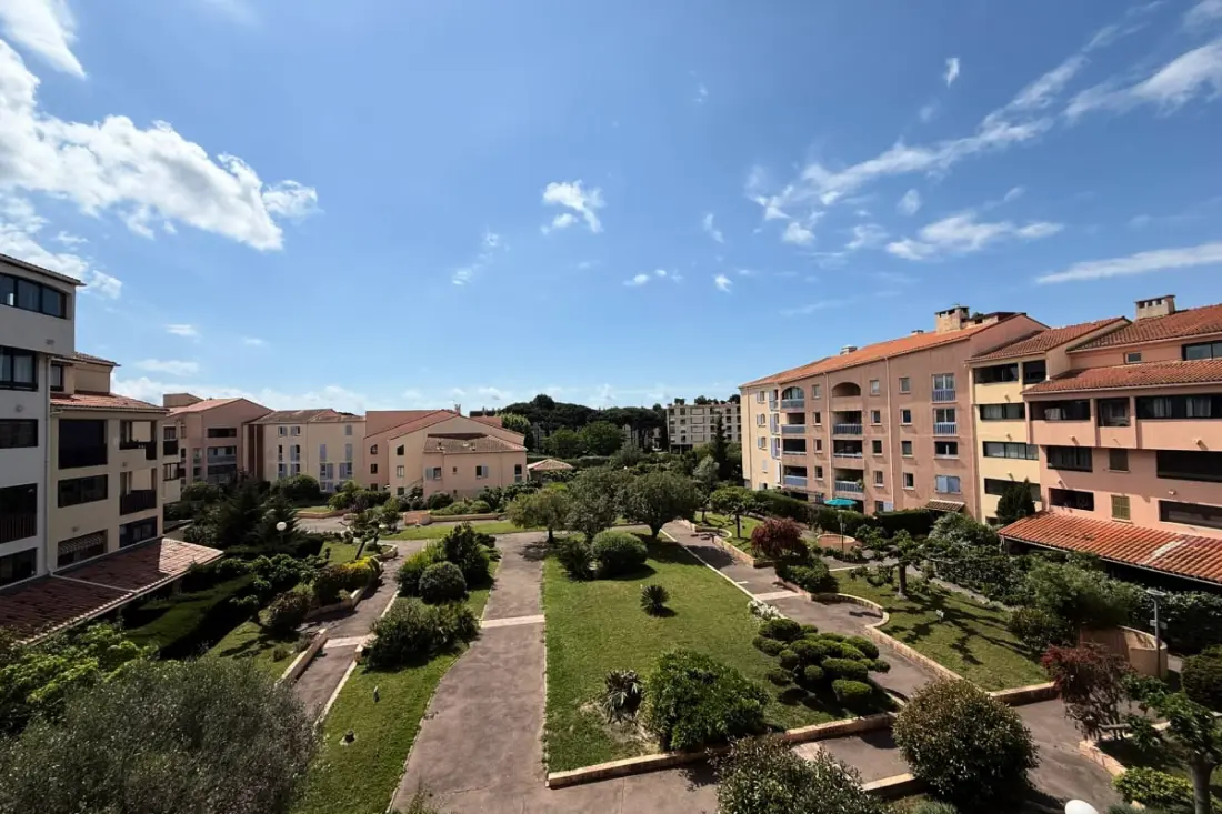 Studio Avec Piscine Proche Des Plages