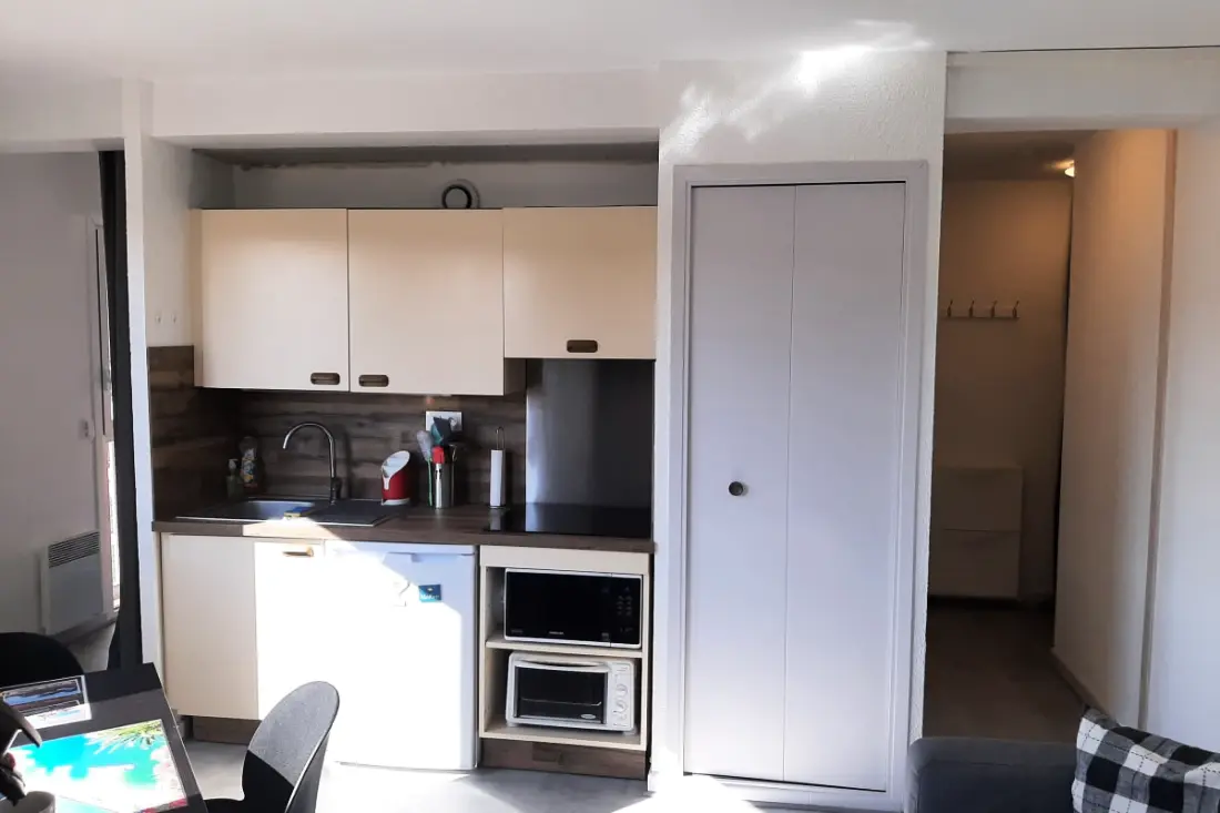 Studio Lumineux à 300m De La Plage Avec Balcon