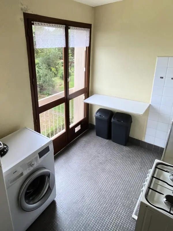 Studio Spacieux De 40 M² Avec Balcon à Fréjus