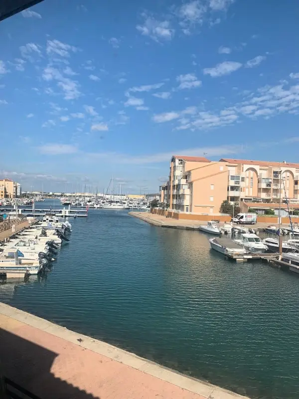 Appartement Duplex Face Au Port 50 M Des Plages
