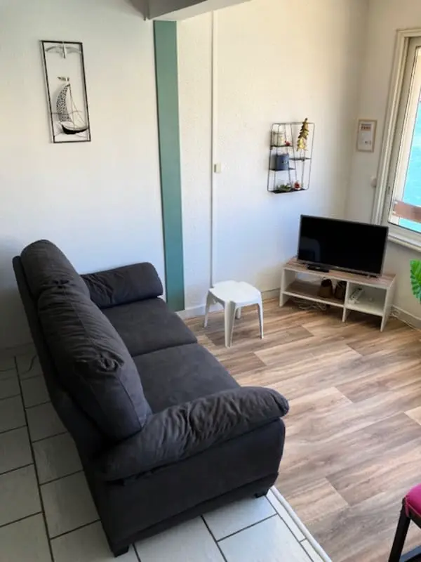 Appartement Duplex Face Au Port 50 M Des Plages
