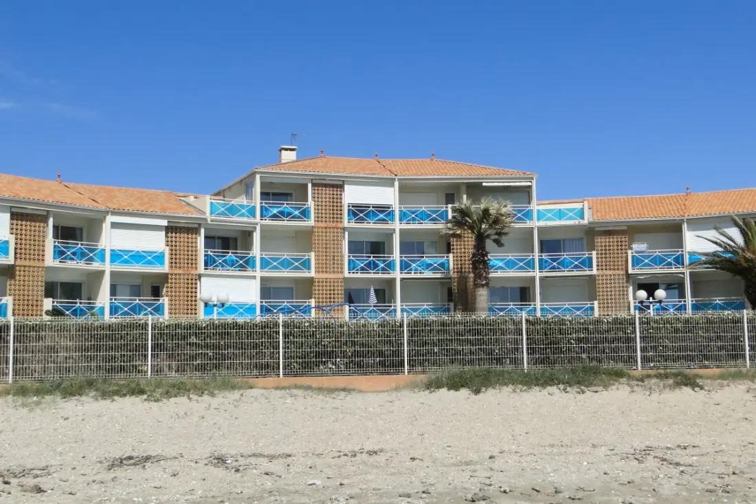 L'écume Des Mers Appartement Vue Mer Dans Résidence Avec Piscine.
