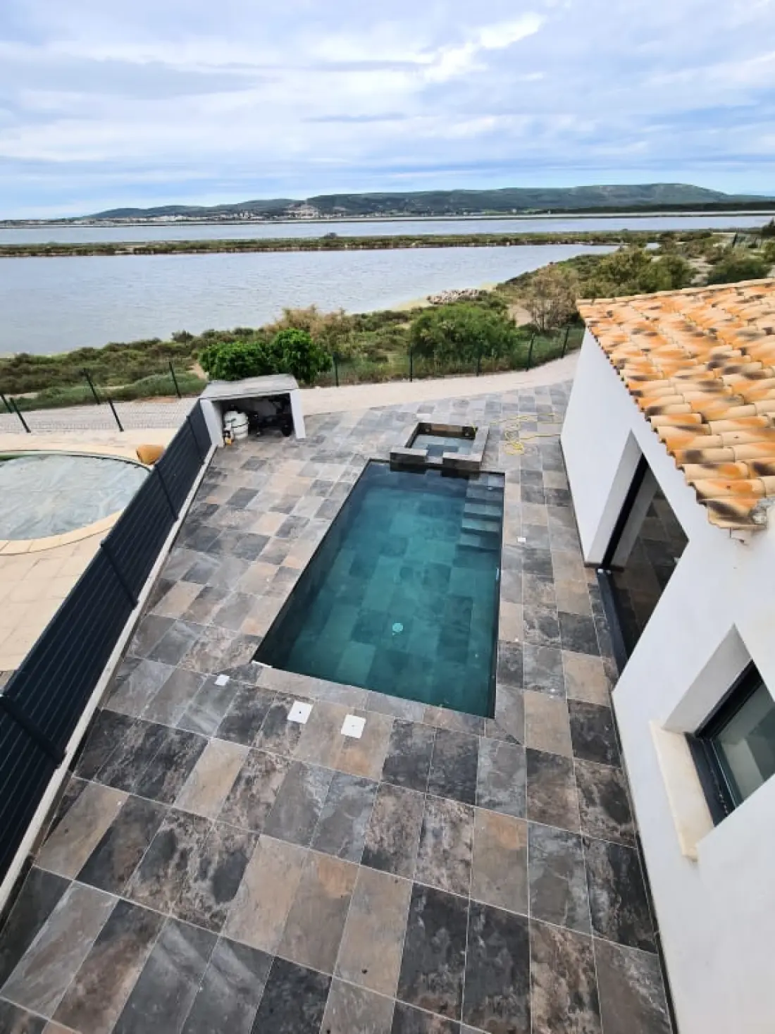Le Luxe Entre Mer Et étang Soirées Interdites