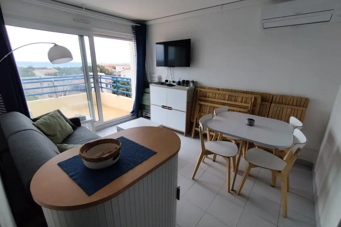 Terrasse Panoramique à 180° Vue Mer Et étang