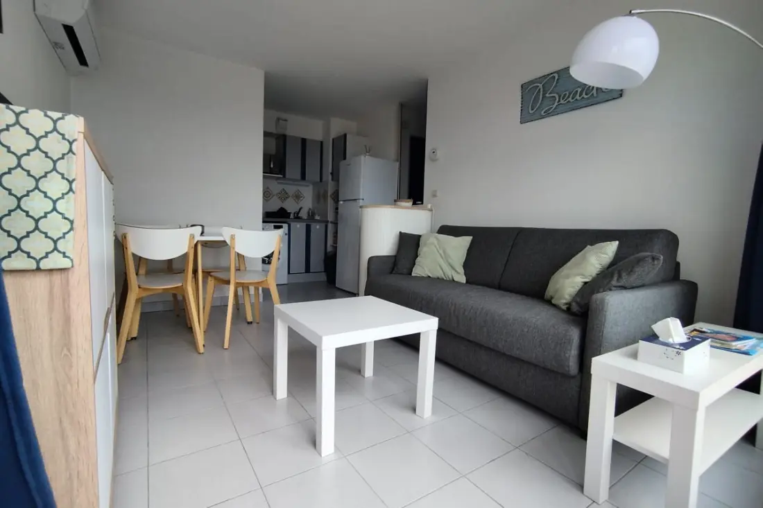 Terrasse Panoramique à 180° Vue Mer Et étang