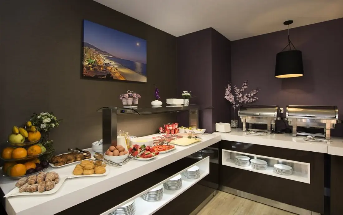 Hotel Apartamentos Pyr Fuengirola