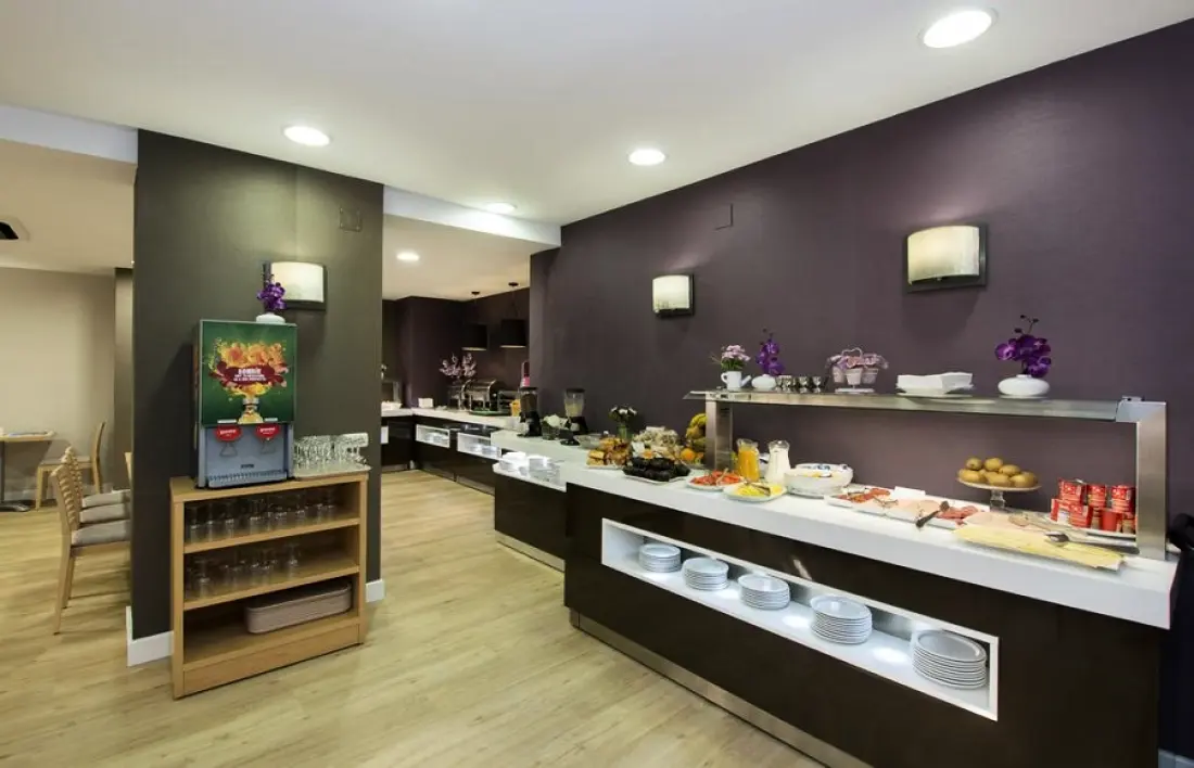 Hotel Apartamentos Pyr Fuengirola