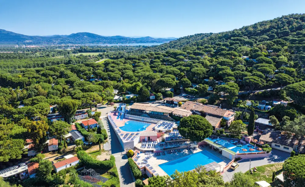 Camping Montana Parc - Gassin Golfe de St Tropez 4 étoiles★★★★