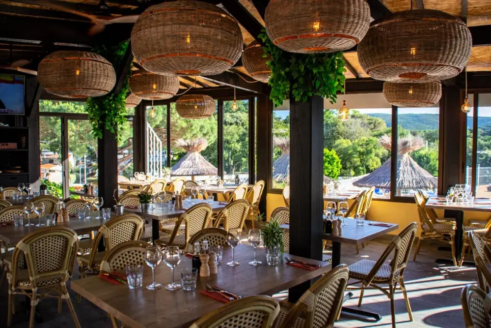 Camping Montana Parc - Gassin Golfe de St Tropez 4 étoiles★★★★