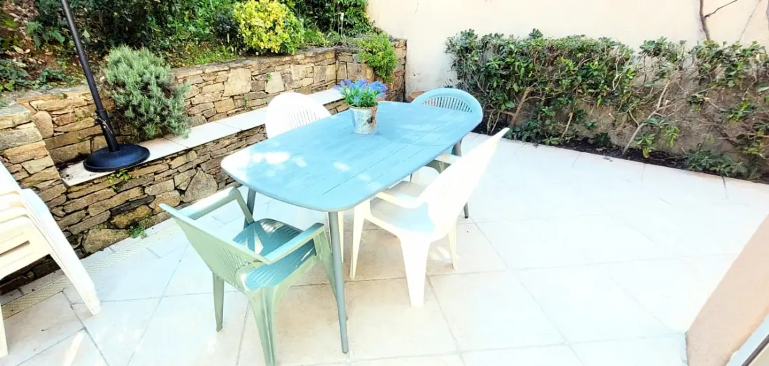 Joli Mazet En Duplex à L'entrée De Saint-tropez