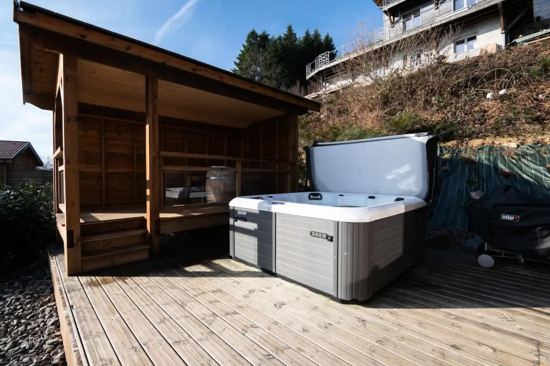 Chalet Les Ecureuils - 12 Pers - Spa - Piscine