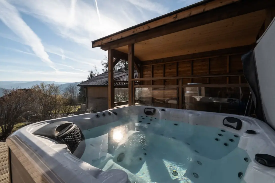 Chalet Les Ecureuils - 12 Pers - Spa - Piscine