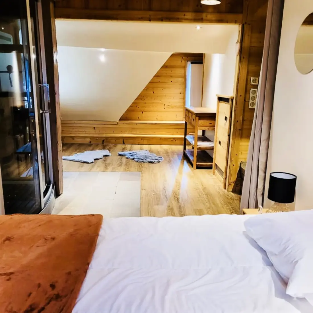 Maison Spacieuse Avec Terrasse, Proche Du Lac