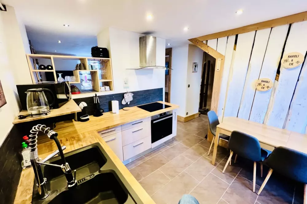 Maison Spacieuse Avec Terrasse, Proche Du Lac