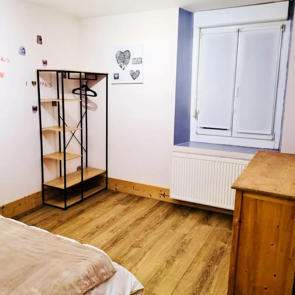 Maison Spacieuse Avec Terrasse, Proche Du Lac