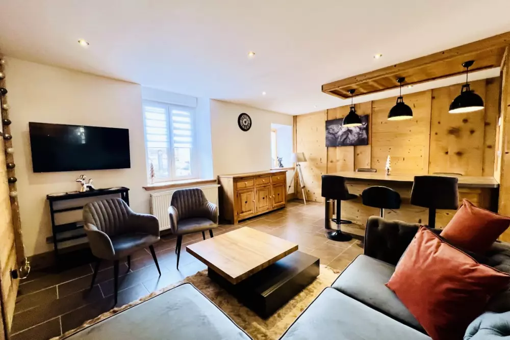 Maison Spacieuse Avec Terrasse, Proche Du Lac