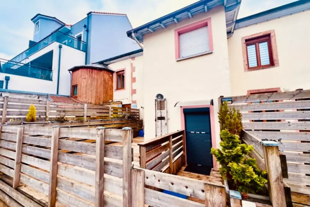 Maison Spacieuse Avec Terrasse, Proche Du Lac