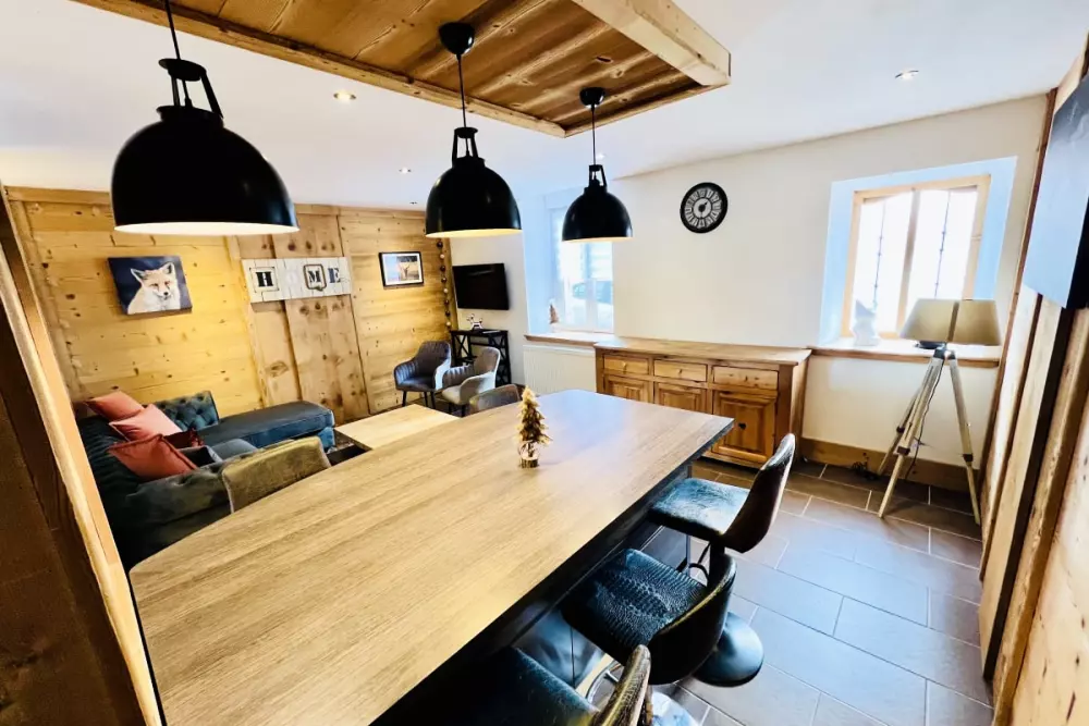 Maison Spacieuse Avec Terrasse, Proche Du Lac