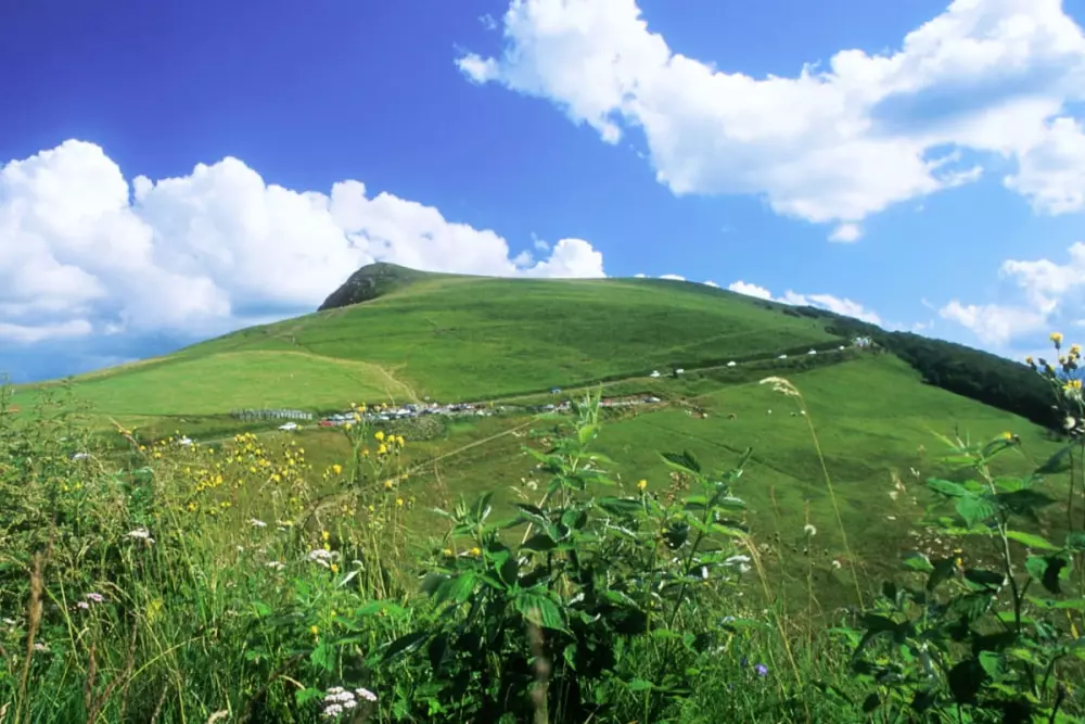 Maison Spacieuse Avec Terrasse, Proche Du Lac