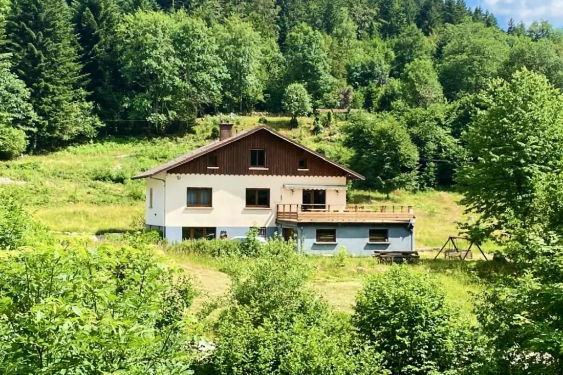 Maison Type Chalet – Sauna Et Balnéo – 14 Pers