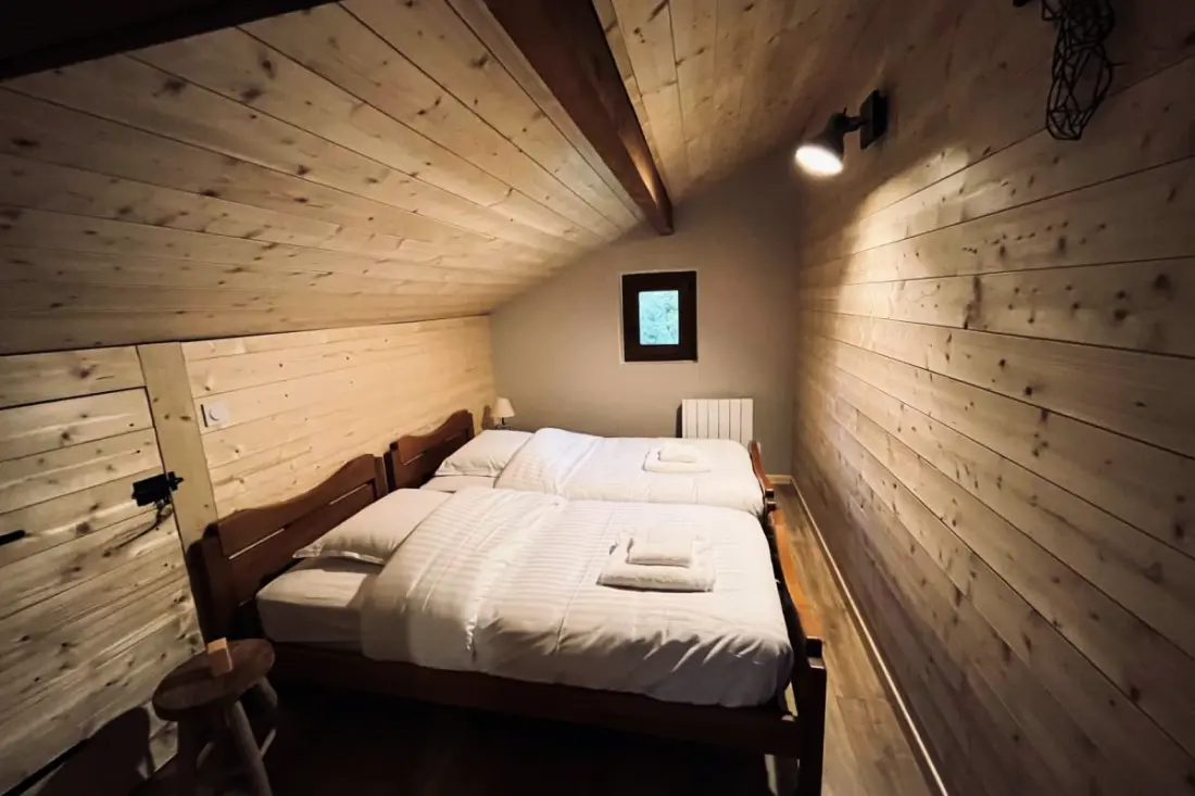 Maison Type Chalet – Sauna Et Balnéo – 14 Pers