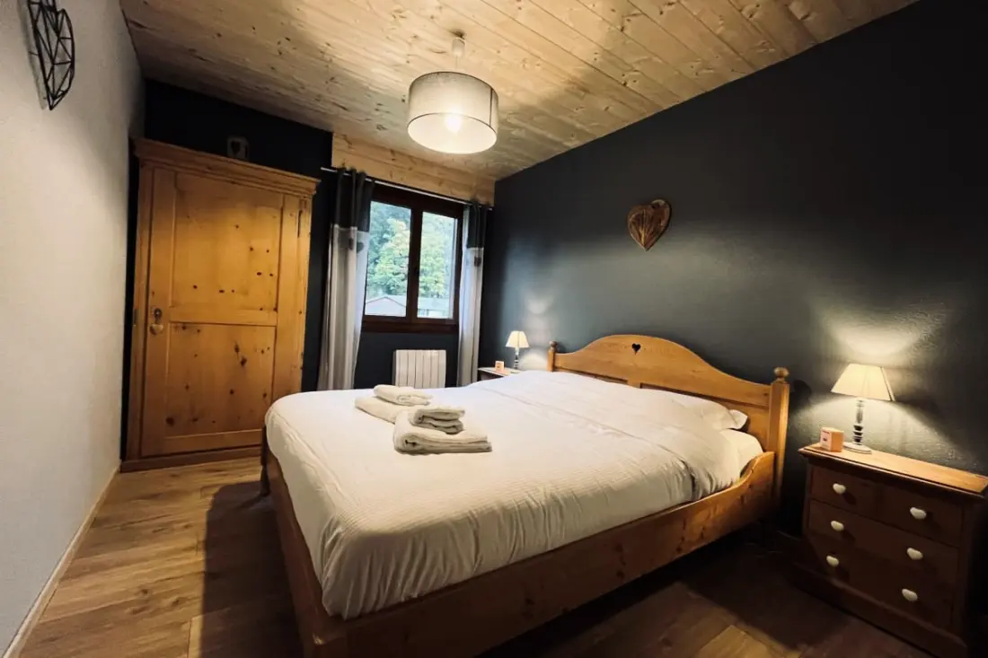 Maison Type Chalet – Sauna Et Balnéo – 14 Pers