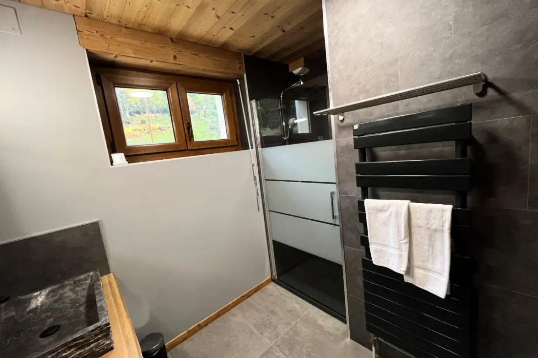 Maison Type Chalet – Sauna Et Balnéo – 14 Pers