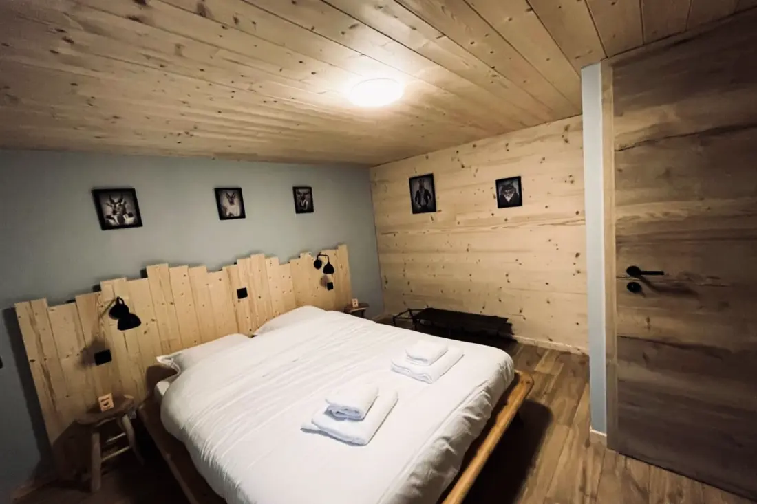 Maison Type Chalet – Sauna Et Balnéo – 14 Pers