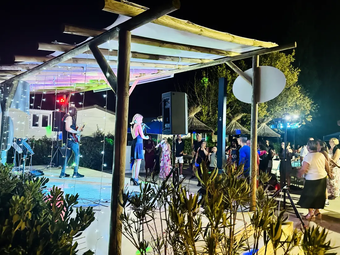 Camping Paradis Family les Rives de l'Hérault4 étoiles★★★★