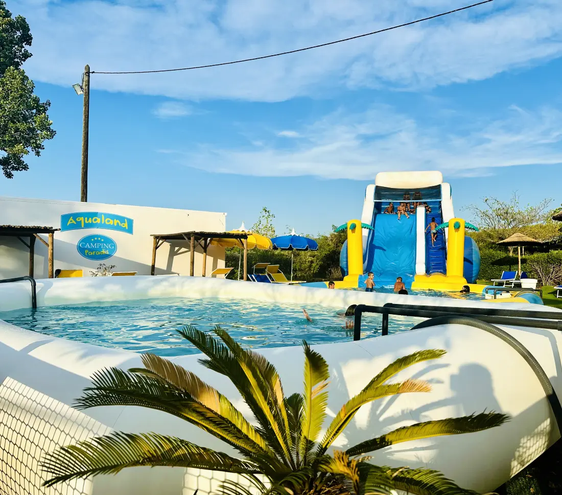 Camping Paradis Family les Rives de l'Hérault4 étoiles★★★★